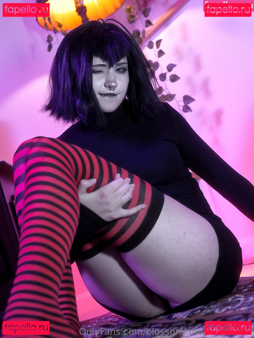 blossom_moonlightfree Nude Onlyfans Photo 35