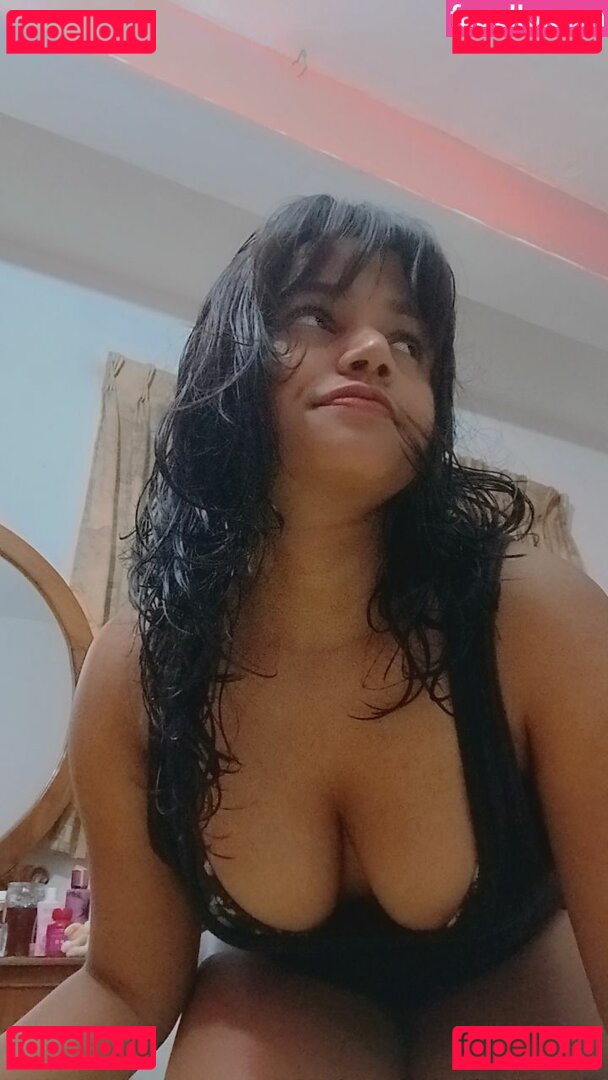 Sri Lankan Nude Onlyfans Photo 17