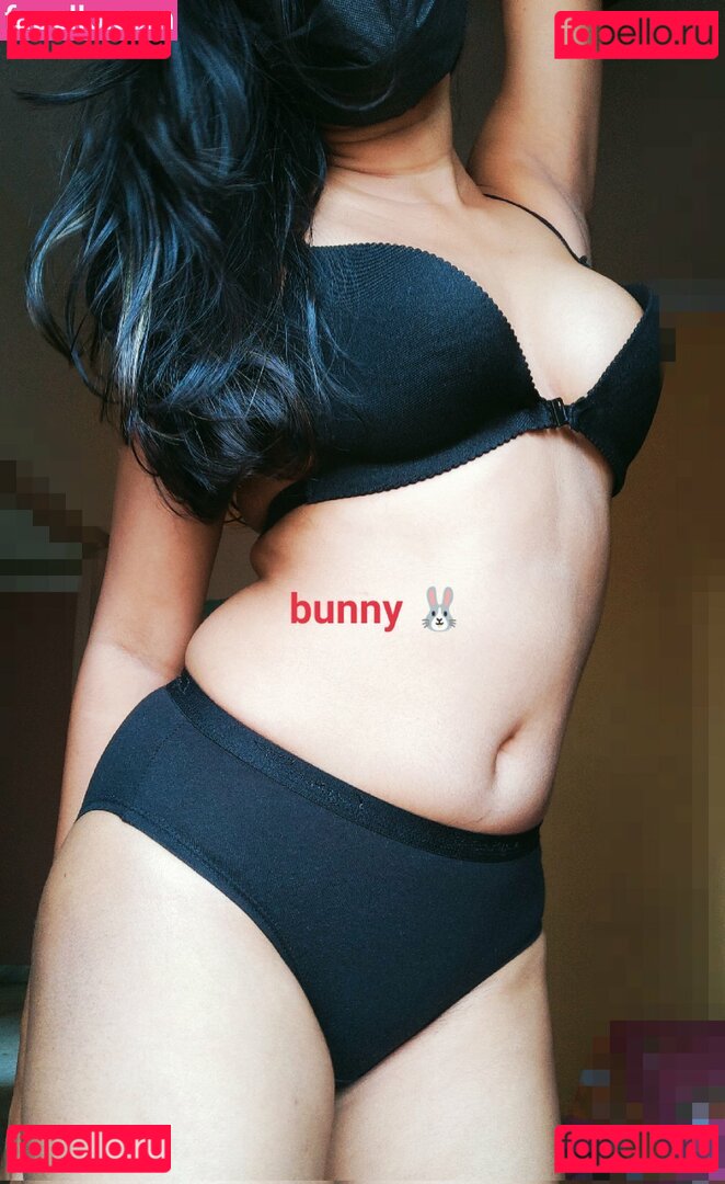 Sri Lankan Nude Onlyfans Photo 9