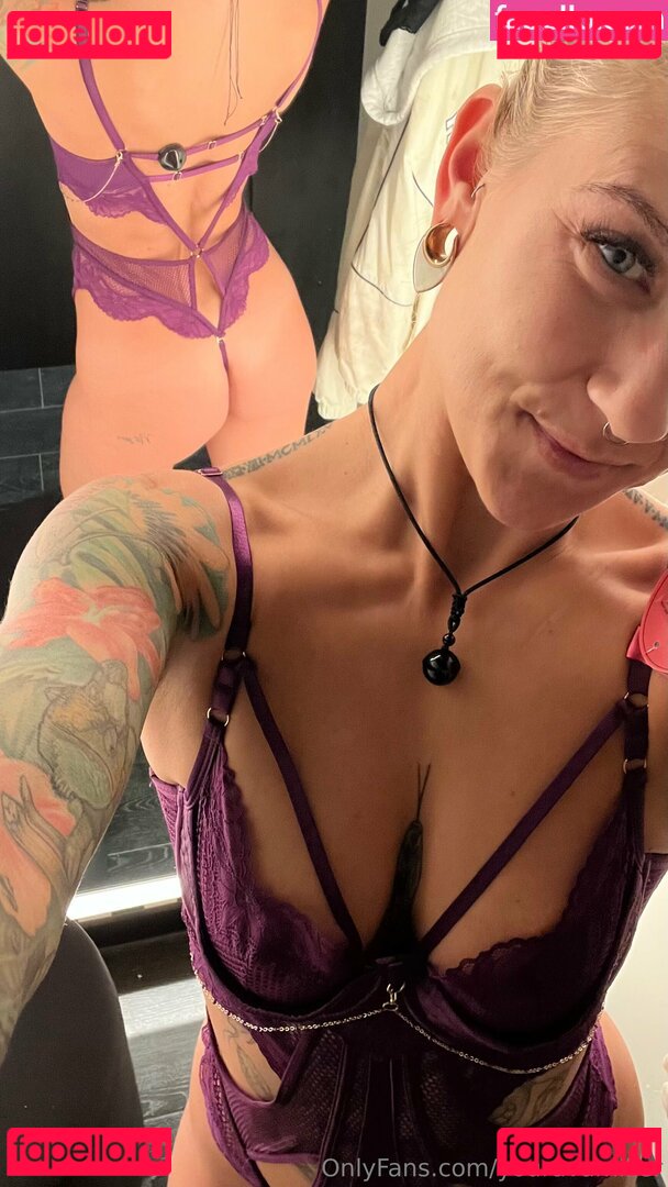 youravamiller Nude Onlyfans Photo 9