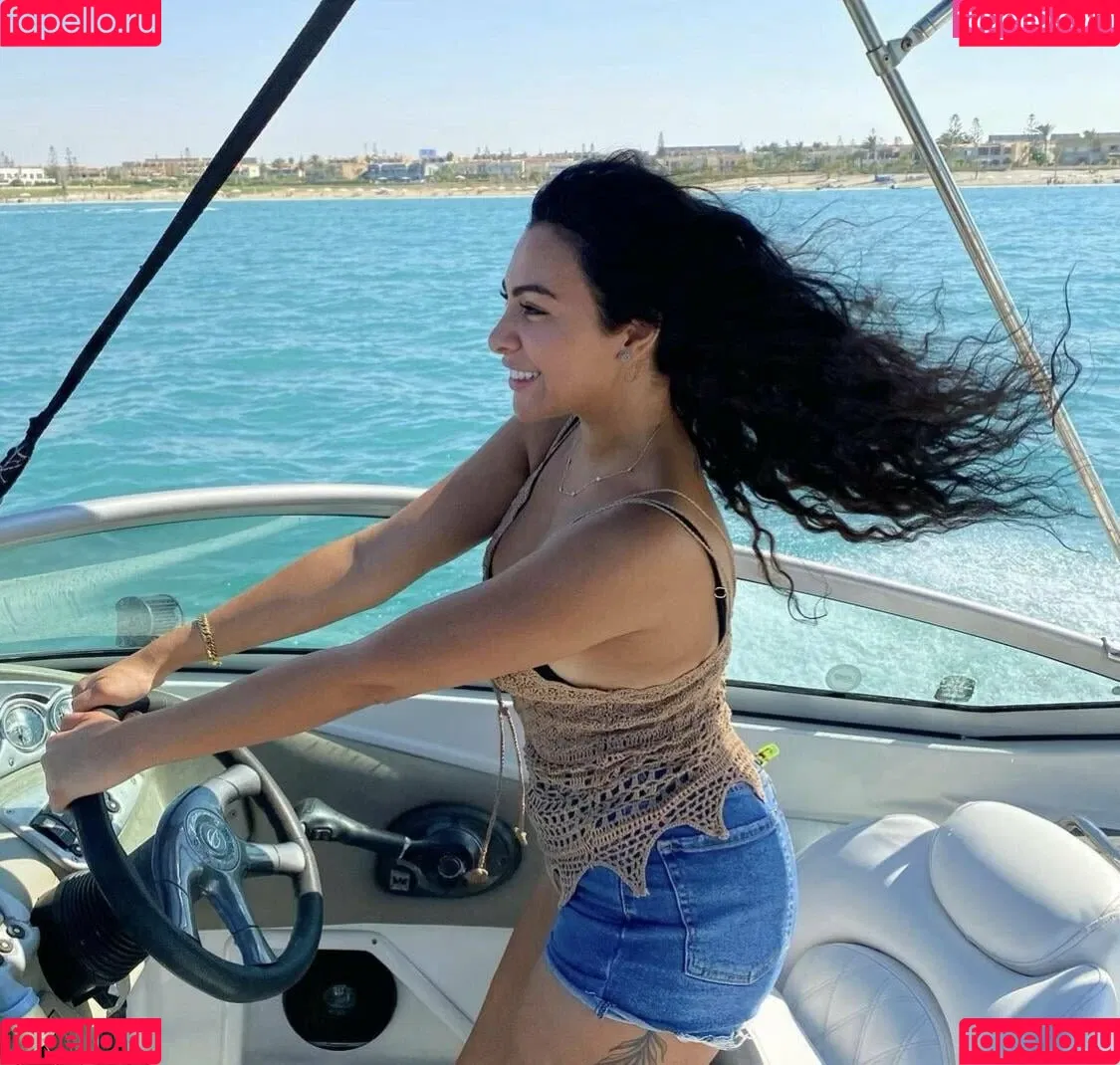 Mirhan Hussein Onlyfans Photo Gallery 