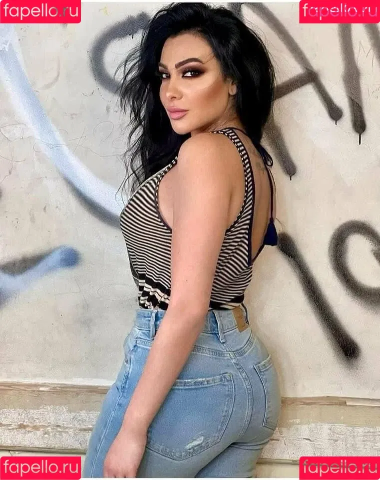 Mirhan Hussein Onlyfans Photo Gallery 
