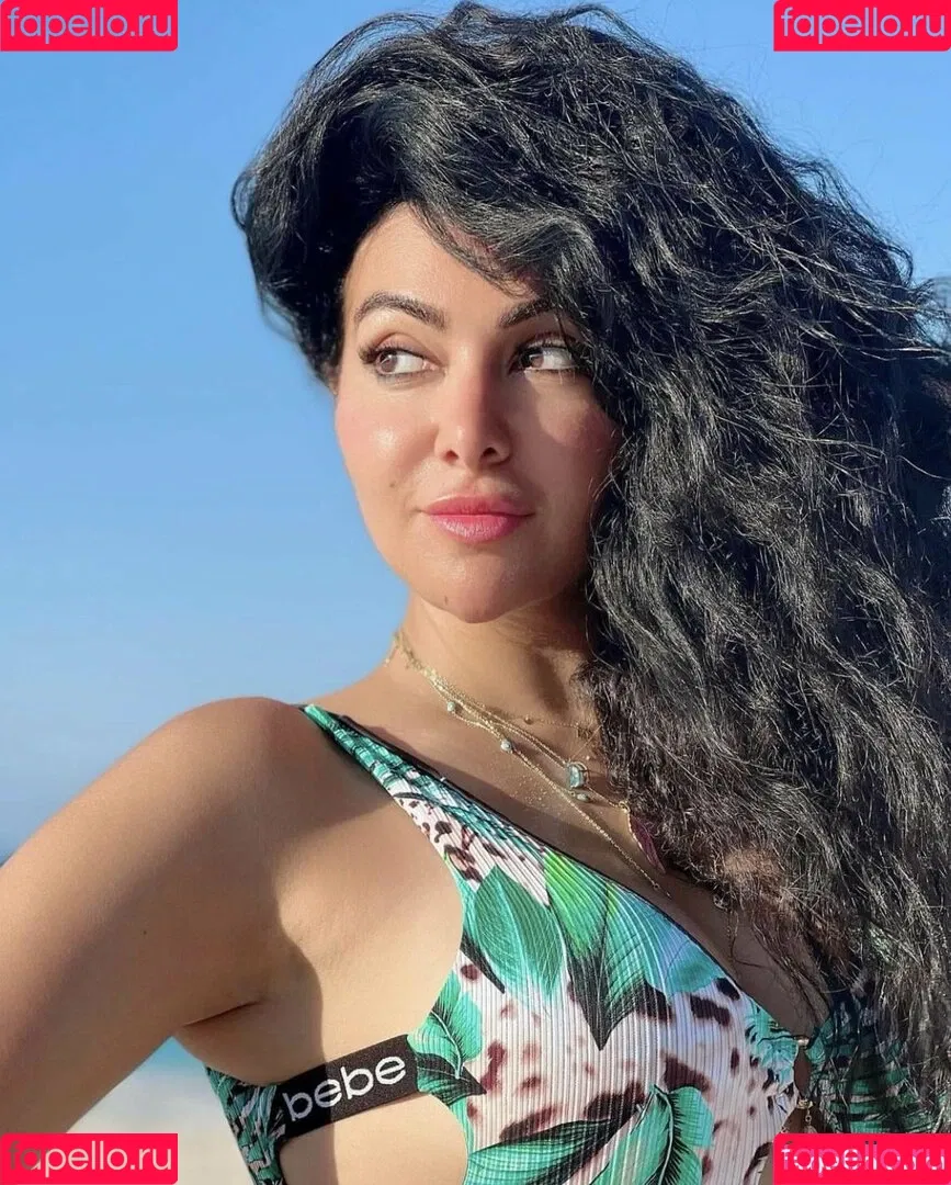 Mirhan Hussein Onlyfans Photo Gallery 