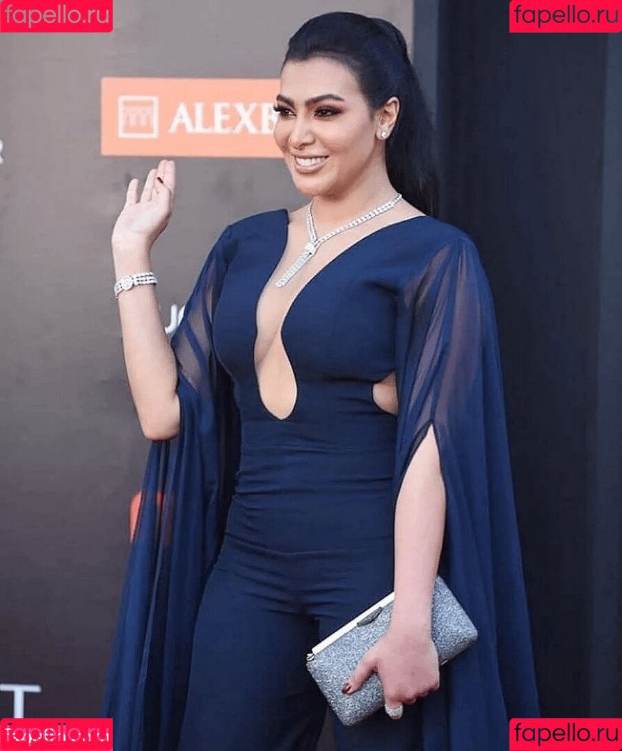 Mirhan Hussein Onlyfans Photo Gallery 