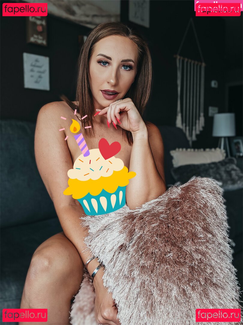 thereallauracroftfree Nude Onlyfans Photo 3