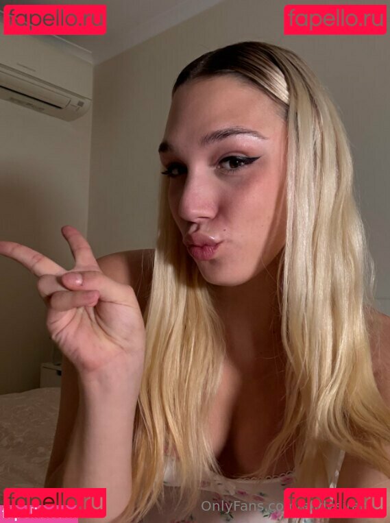 Elldesirable Nude Onlyfans Photo 25