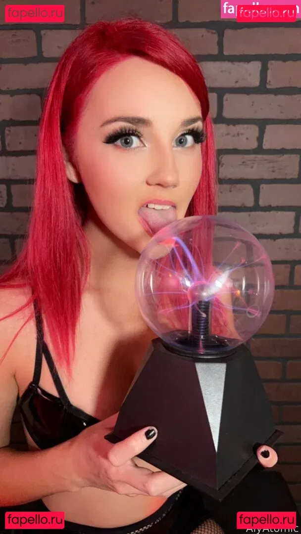 avacrucio Onlyfans Photo Gallery 