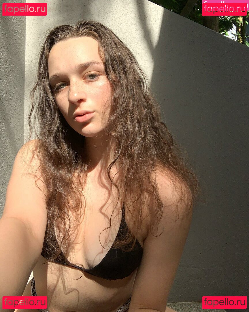 Zoey Skolnick Nude Onlyfans Photo 5
