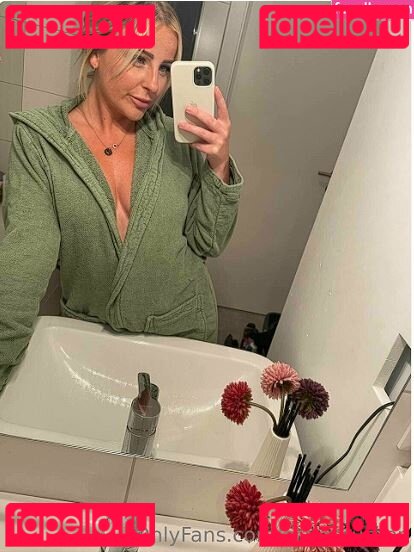 Elaine Turner Nude Onlyfans Photo 11