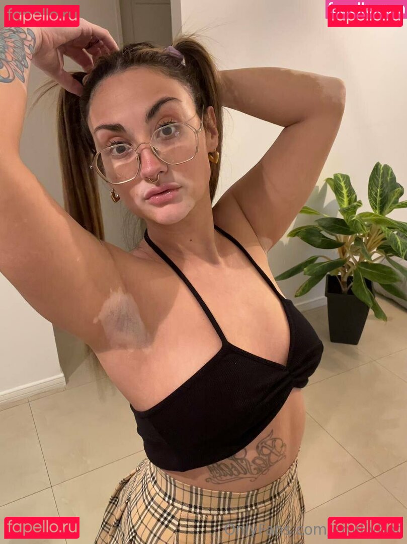 emiilyhot Nude Onlyfans Photo 5