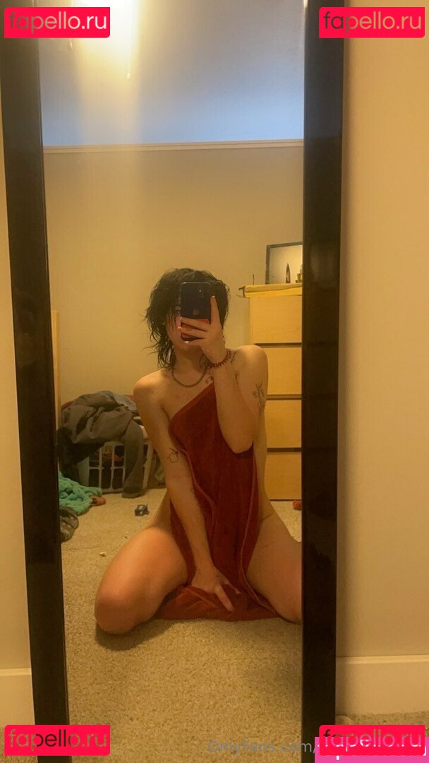 hotemo-chick Nude Onlyfans Photo 13