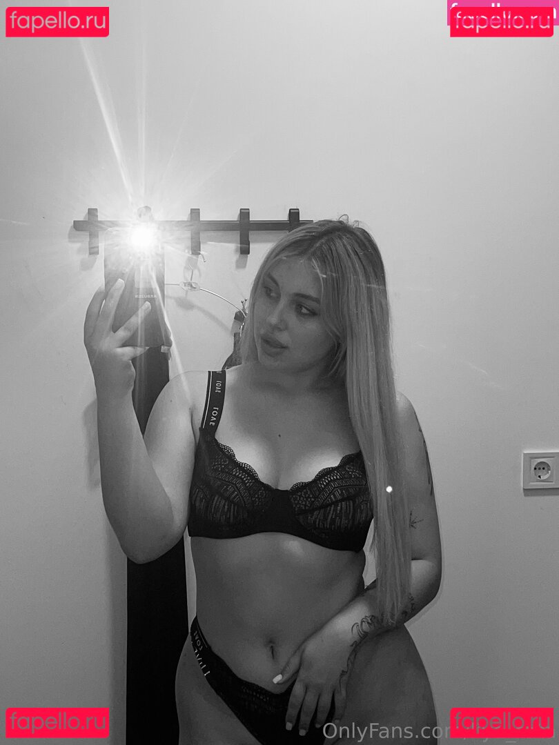 Liya Tata Nude Onlyfans Photo 25
