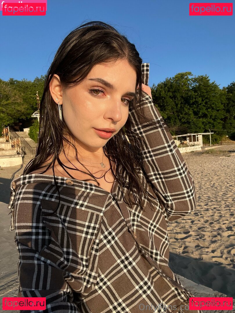 ellieone Nude Onlyfans Photo 26