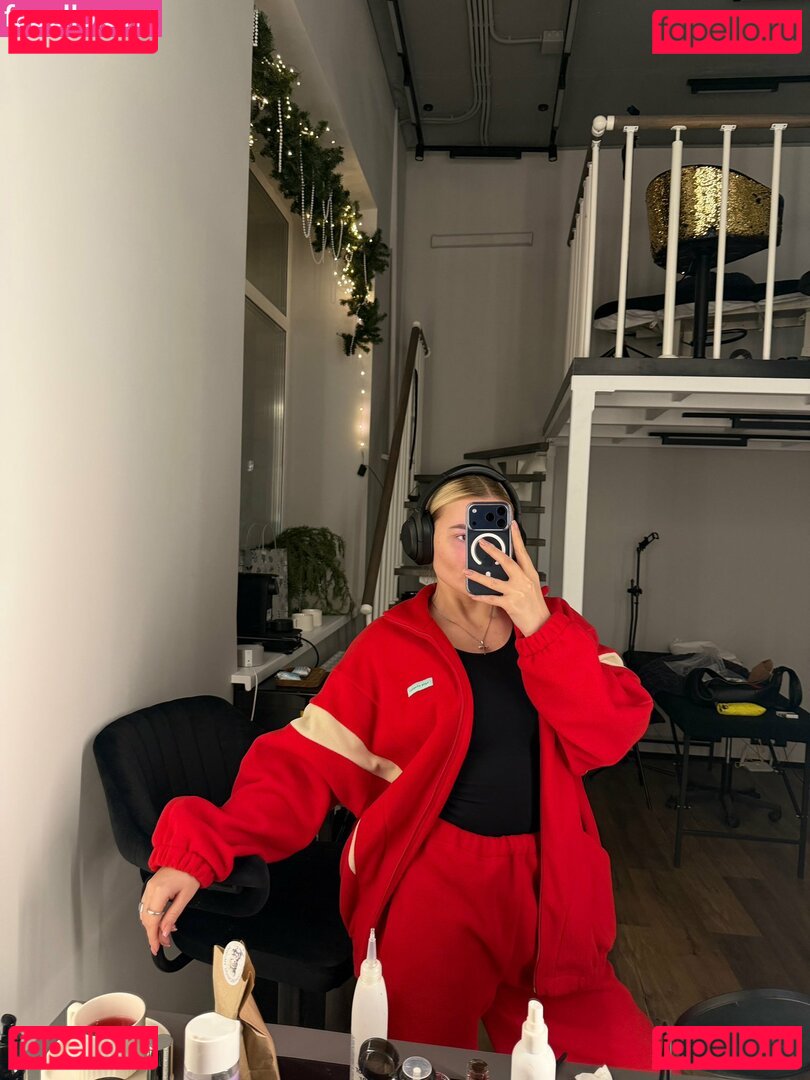 Ana.maks Nude Onlyfans Photo 11