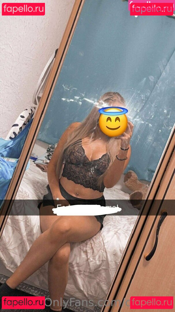 cr19990 Nude Onlyfans Photo 26