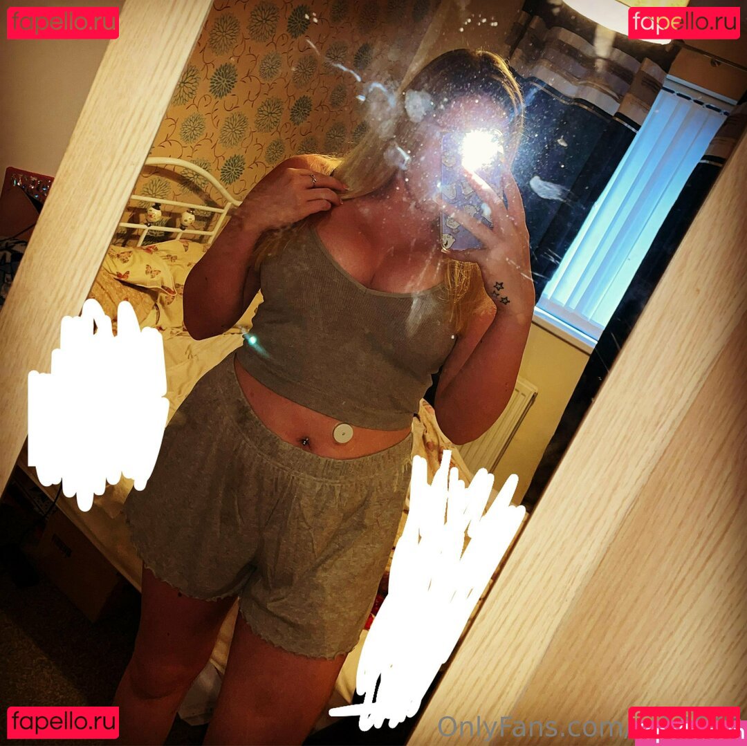 cr19990 Nude Onlyfans Photo 17