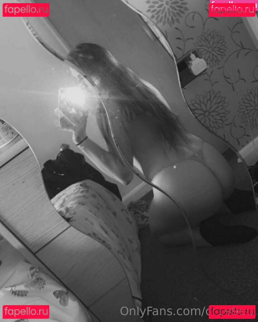 cr19990 Nude Onlyfans Photo 5
