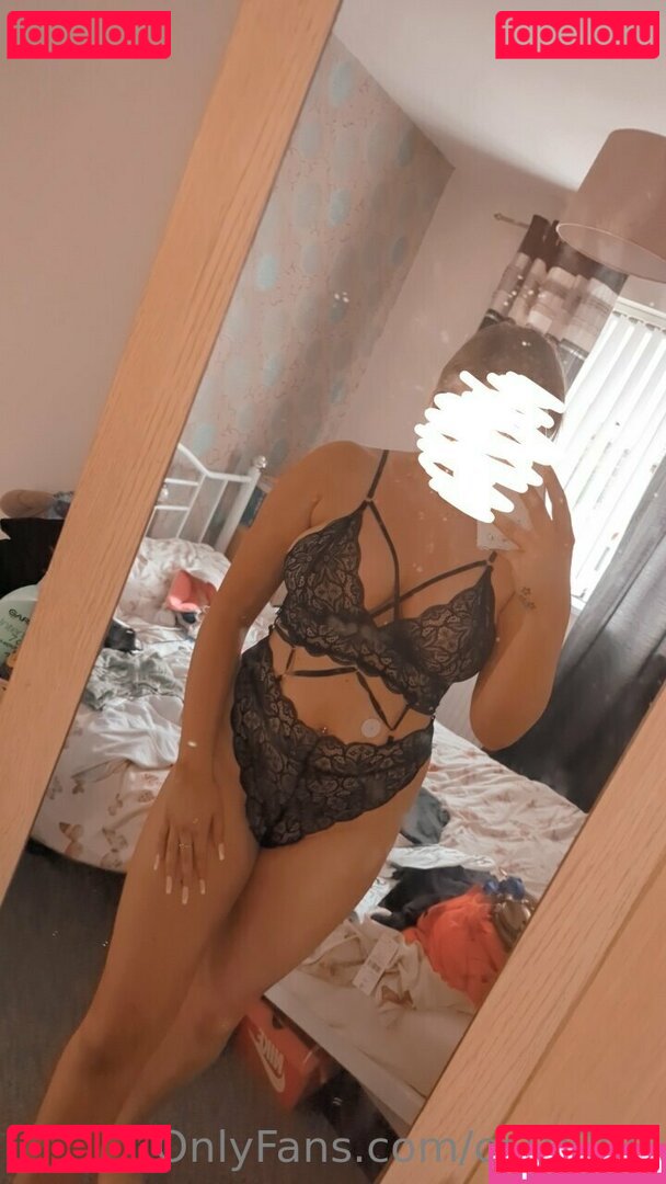 cr19990 Nude Onlyfans Photo 3