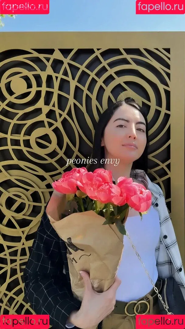 Jane Douglas Onlyfans Photo Gallery 