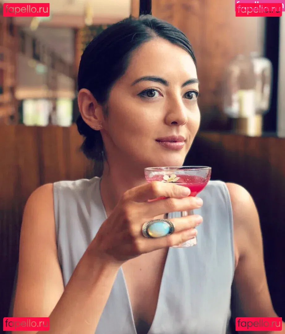 Jane Douglas Onlyfans Photo Gallery 