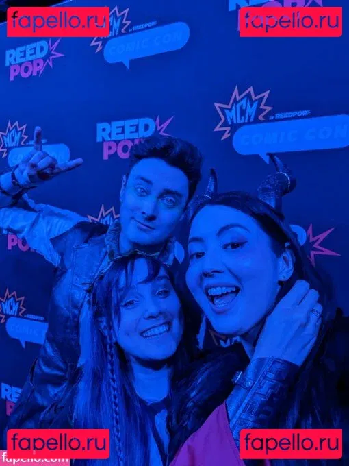 Jane Douglas Onlyfans Photo Gallery 