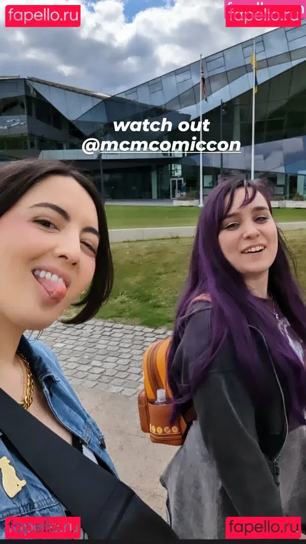 Jane Douglas Onlyfans Photo Gallery 