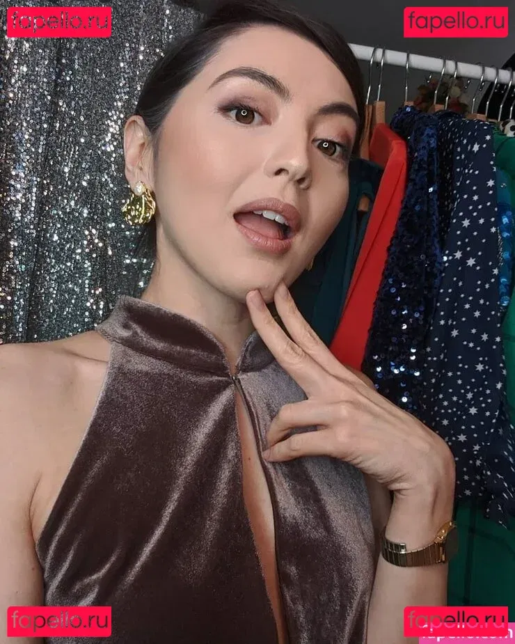 Jane Douglas Onlyfans Photo Gallery 