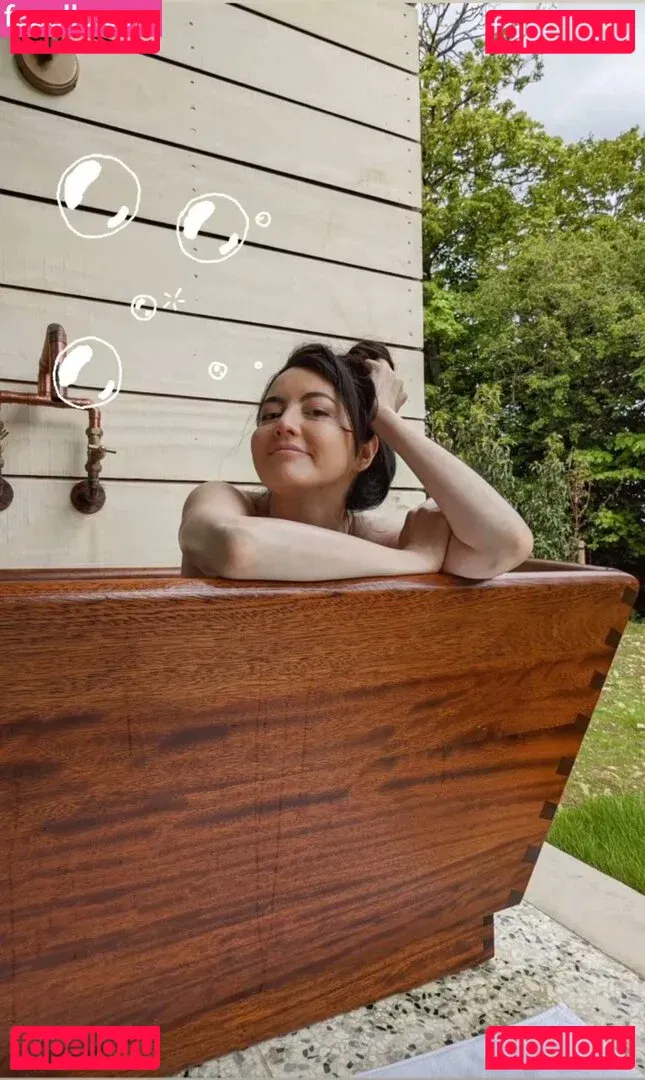 Jane Douglas Onlyfans Photo Gallery 