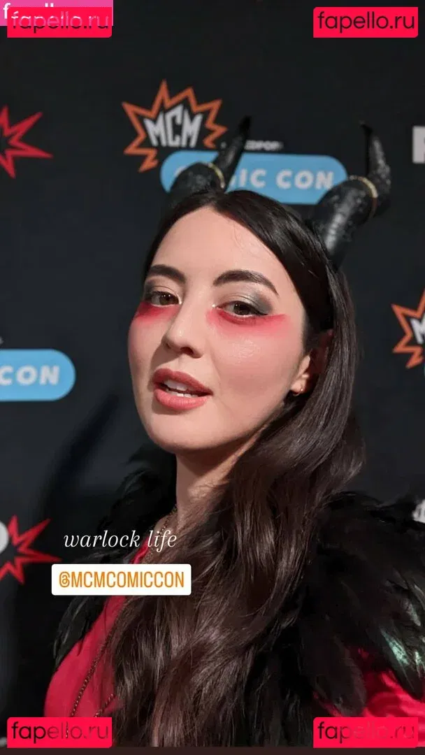 Jane Douglas Onlyfans Photo Gallery 