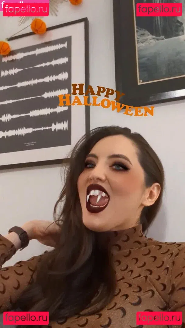 Jane Douglas Onlyfans Photo Gallery 