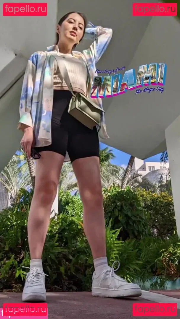 Jane Douglas Onlyfans Photo Gallery 