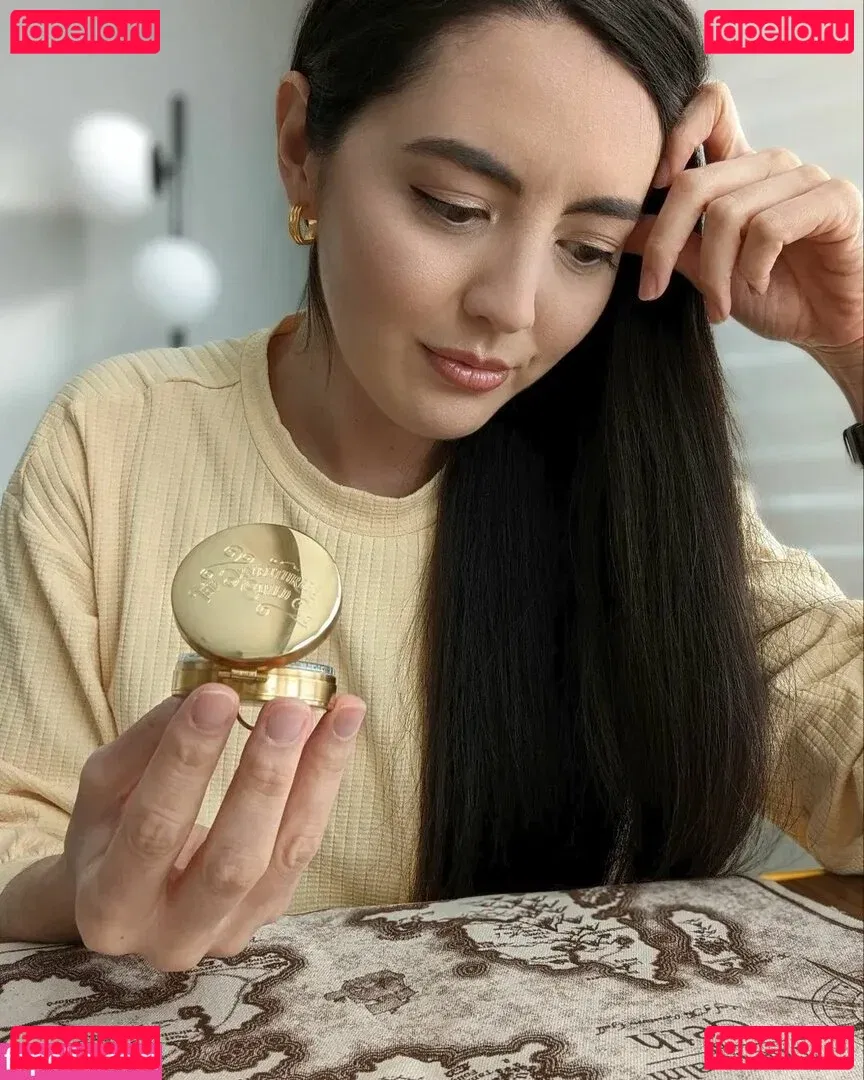 Jane Douglas Onlyfans Photo Gallery 