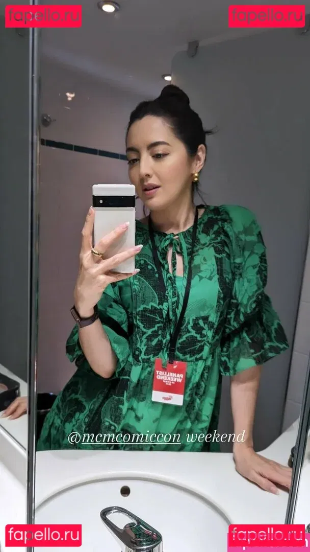 Jane Douglas Onlyfans Photo Gallery 