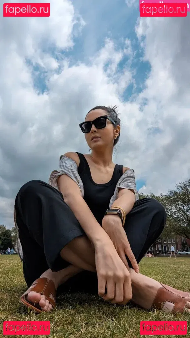 Jane Douglas Onlyfans Photo Gallery 