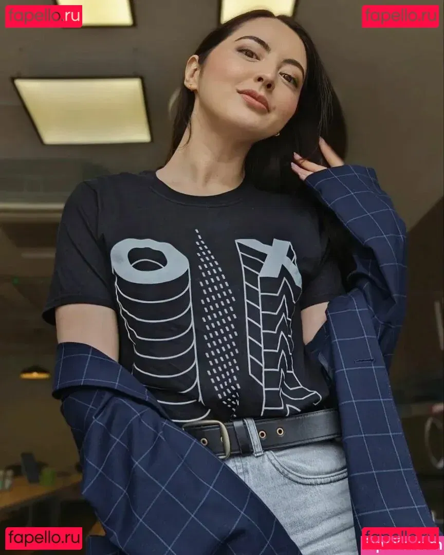 Jane Douglas Onlyfans Photo Gallery 