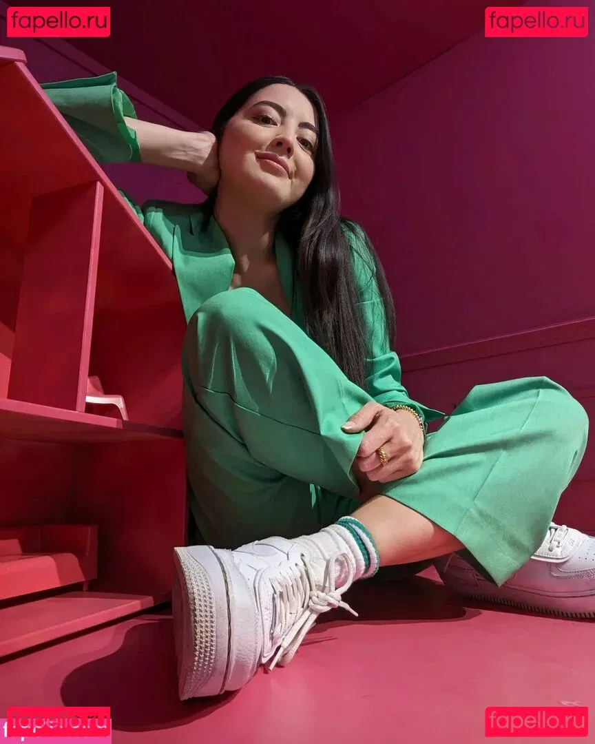 Jane Douglas Onlyfans Photo Gallery 