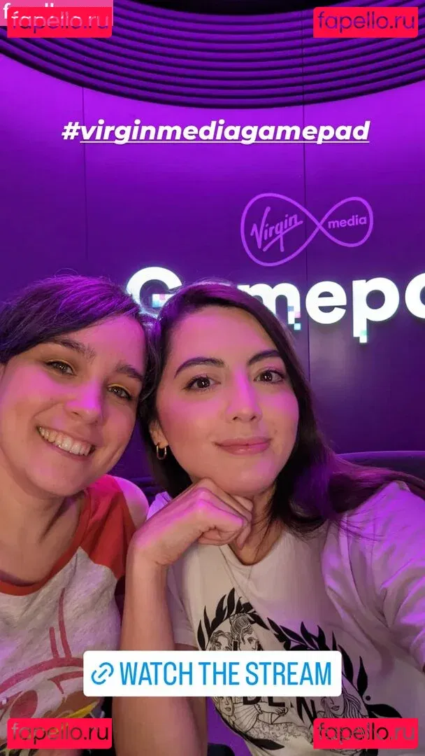 Jane Douglas Onlyfans Photo Gallery 