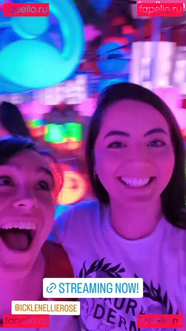 Jane Douglas Onlyfans Photo Gallery 