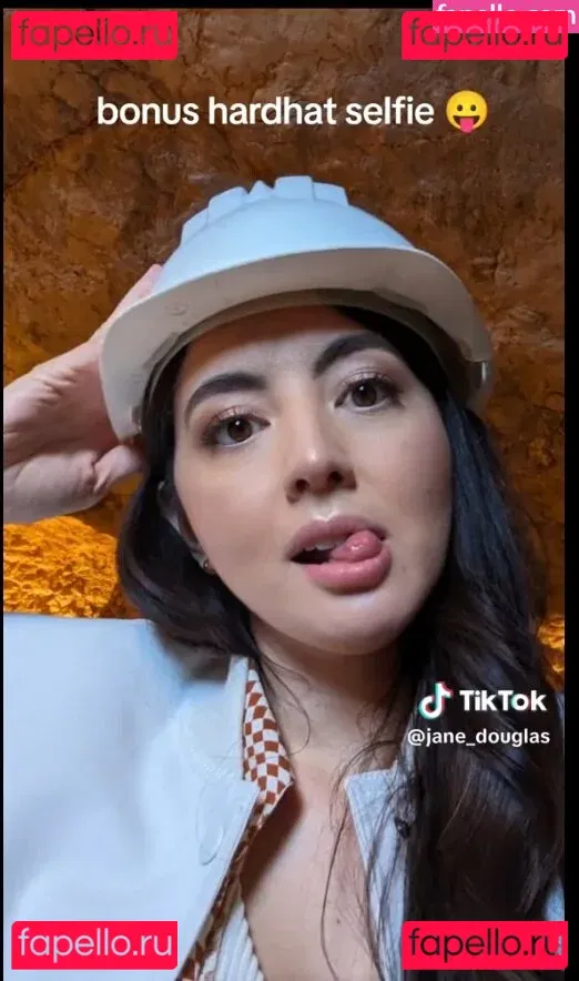 Jane Douglas Onlyfans Photo Gallery 