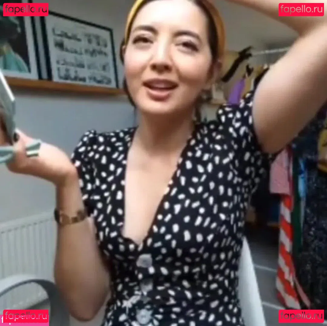 Jane Douglas Onlyfans Photo Gallery 