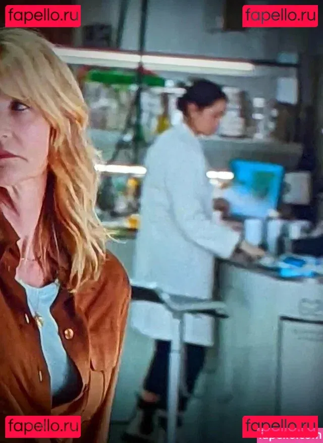 Jane Douglas Onlyfans Photo Gallery 