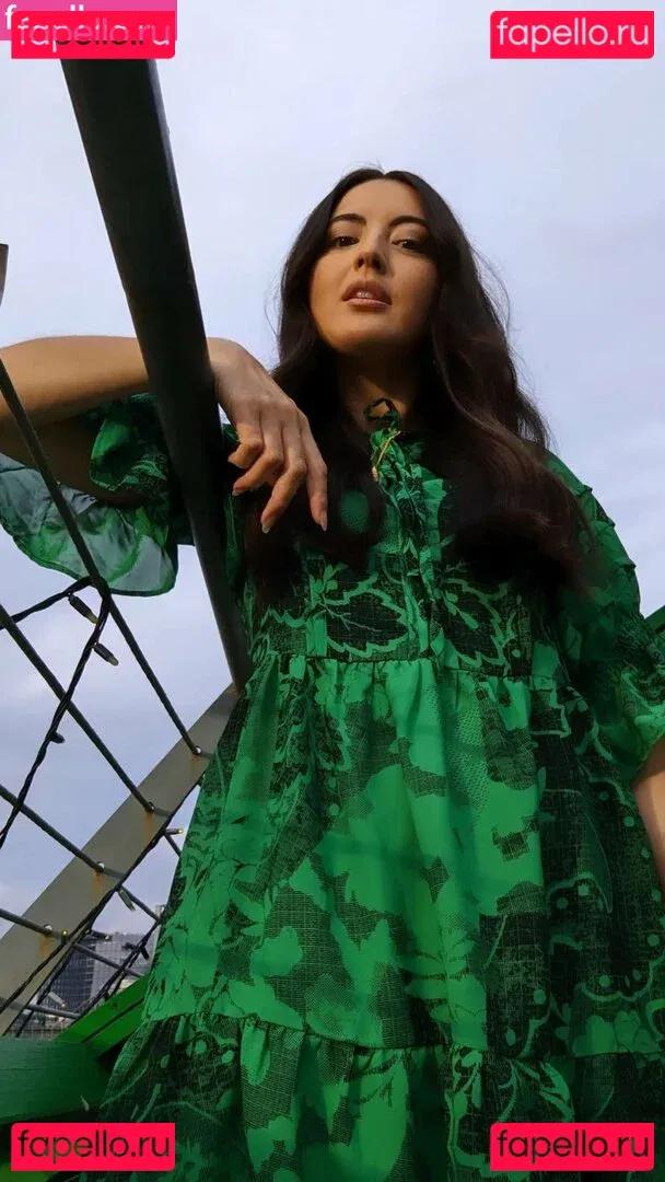 Jane Douglas Onlyfans Photo Gallery 