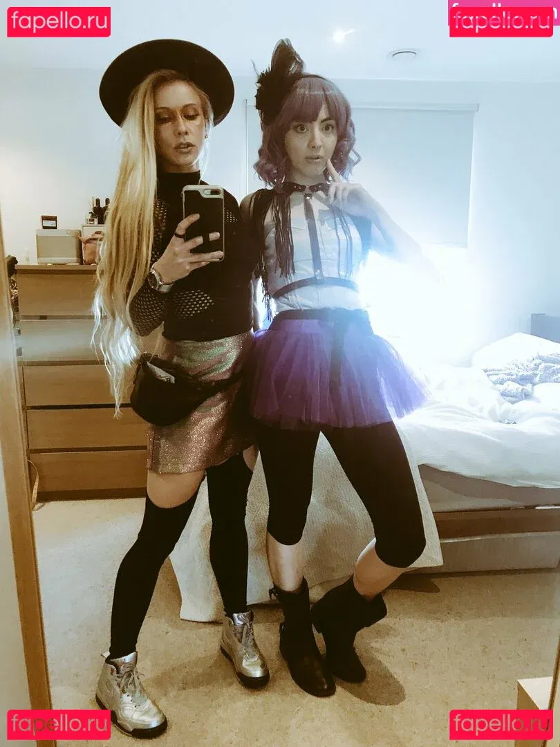 Jane Douglas Onlyfans Photo Gallery 