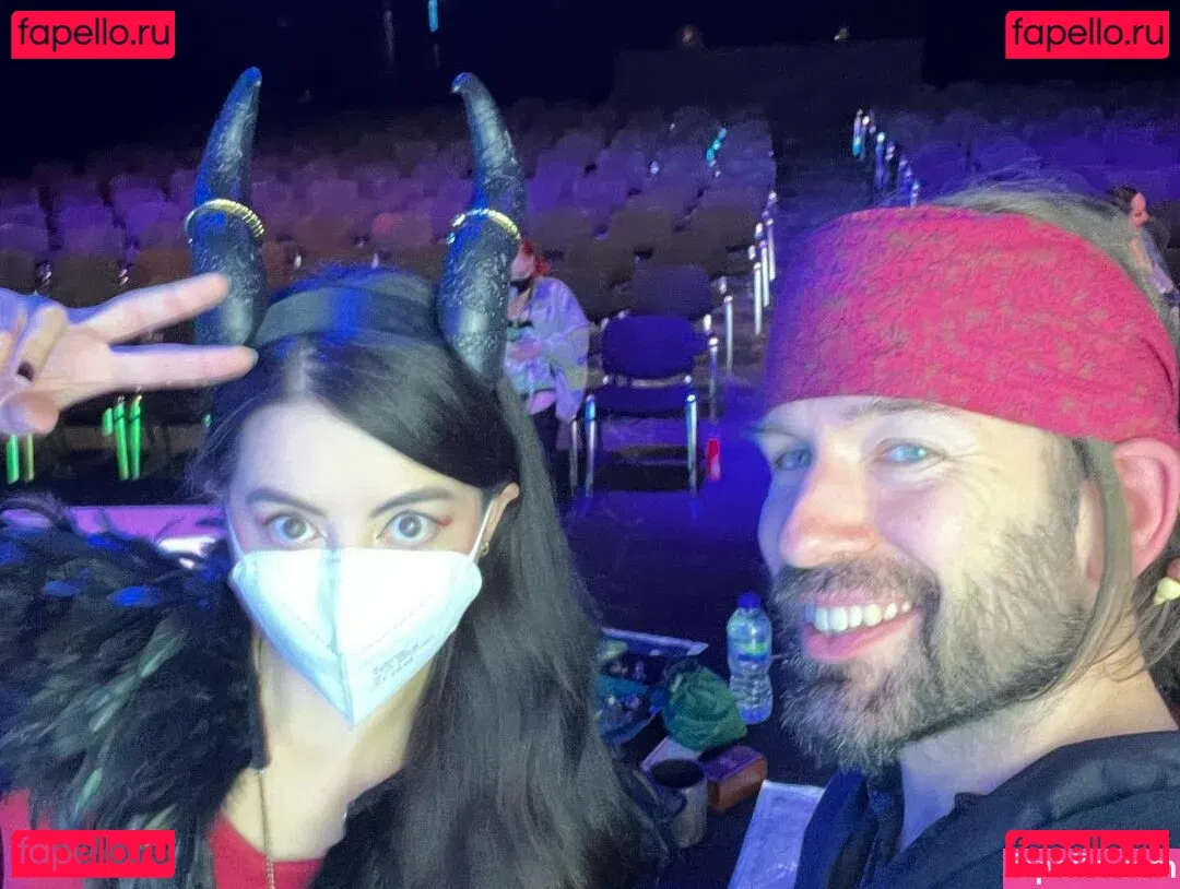 Jane Douglas Onlyfans Photo Gallery 