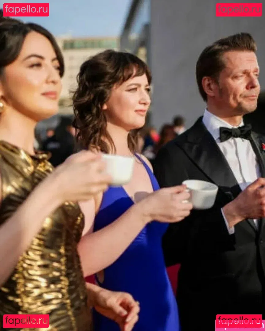 Jane Douglas Onlyfans Photo Gallery 