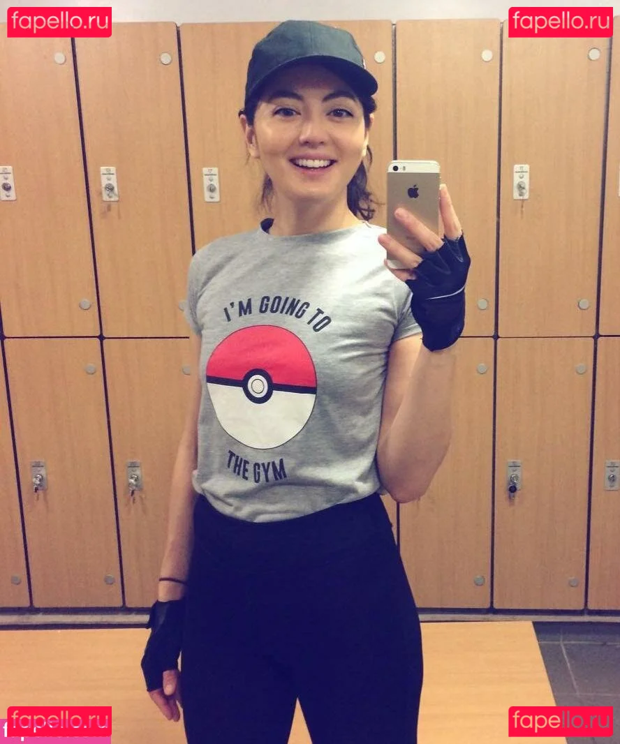 Jane Douglas Onlyfans Photo Gallery 