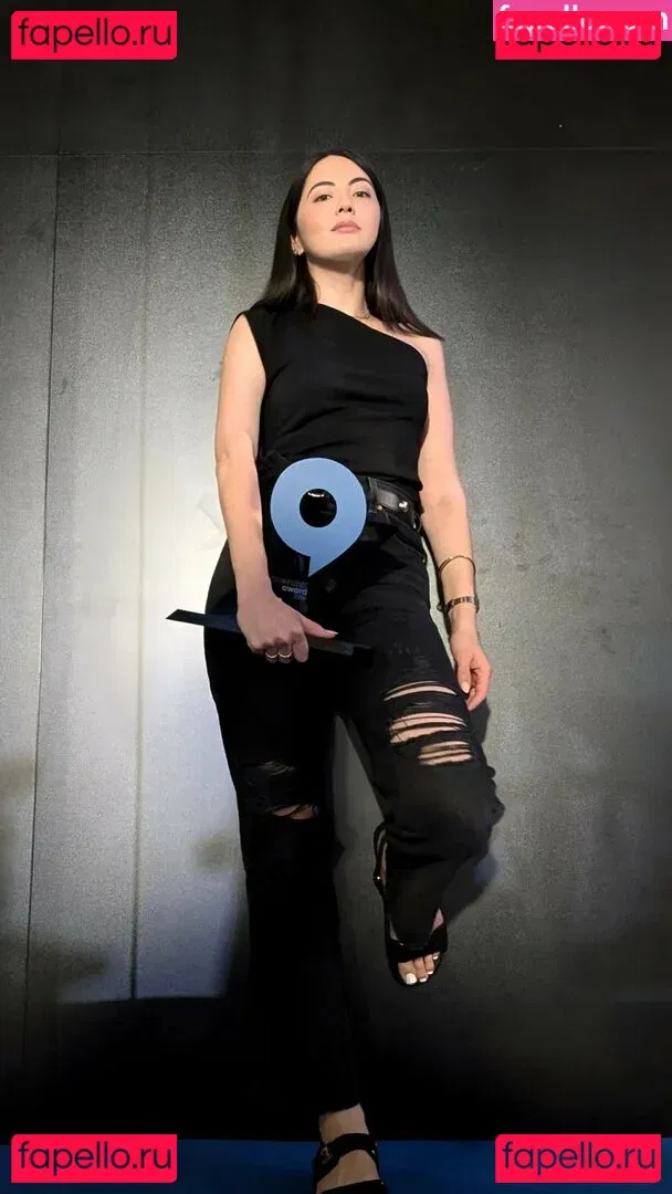 Jane Douglas Onlyfans Photo Gallery 