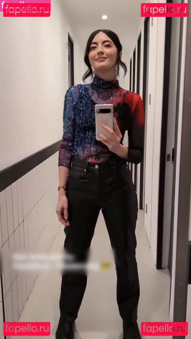 Jane Douglas Onlyfans Photo Gallery 