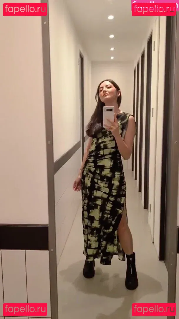 Jane Douglas Onlyfans Photo Gallery 