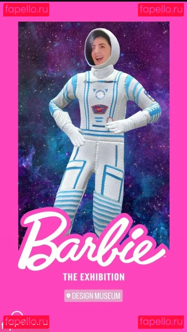 Jane Douglas Onlyfans Photo Gallery 